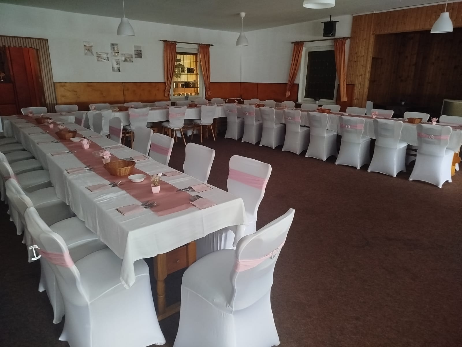 Vereinsheim KGV Blankenburg – festlich eingedeckter Saal